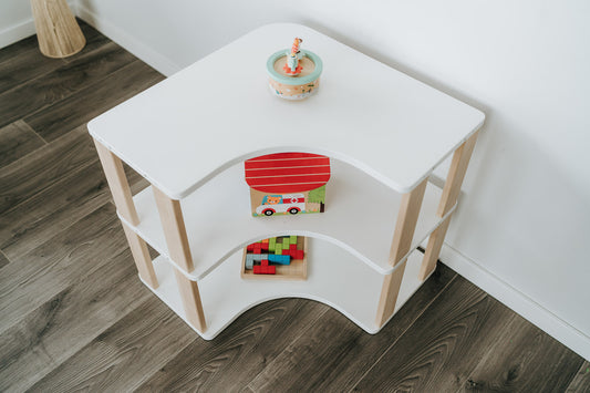 Montessori regál/ Roh - Vivawood - Dřevěný nábytek a hračky
