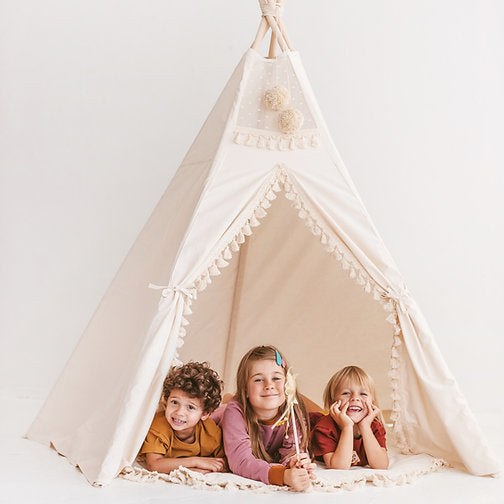 Extra velký vnitřní dětský teepee stan se střapci - Vivawood - Dřevěný nábytek a hračky