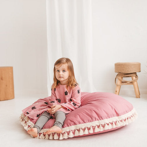 Růžový velký podlahový polštář se střapcem - Vivawood - Dřevěný nábytek a hračky
